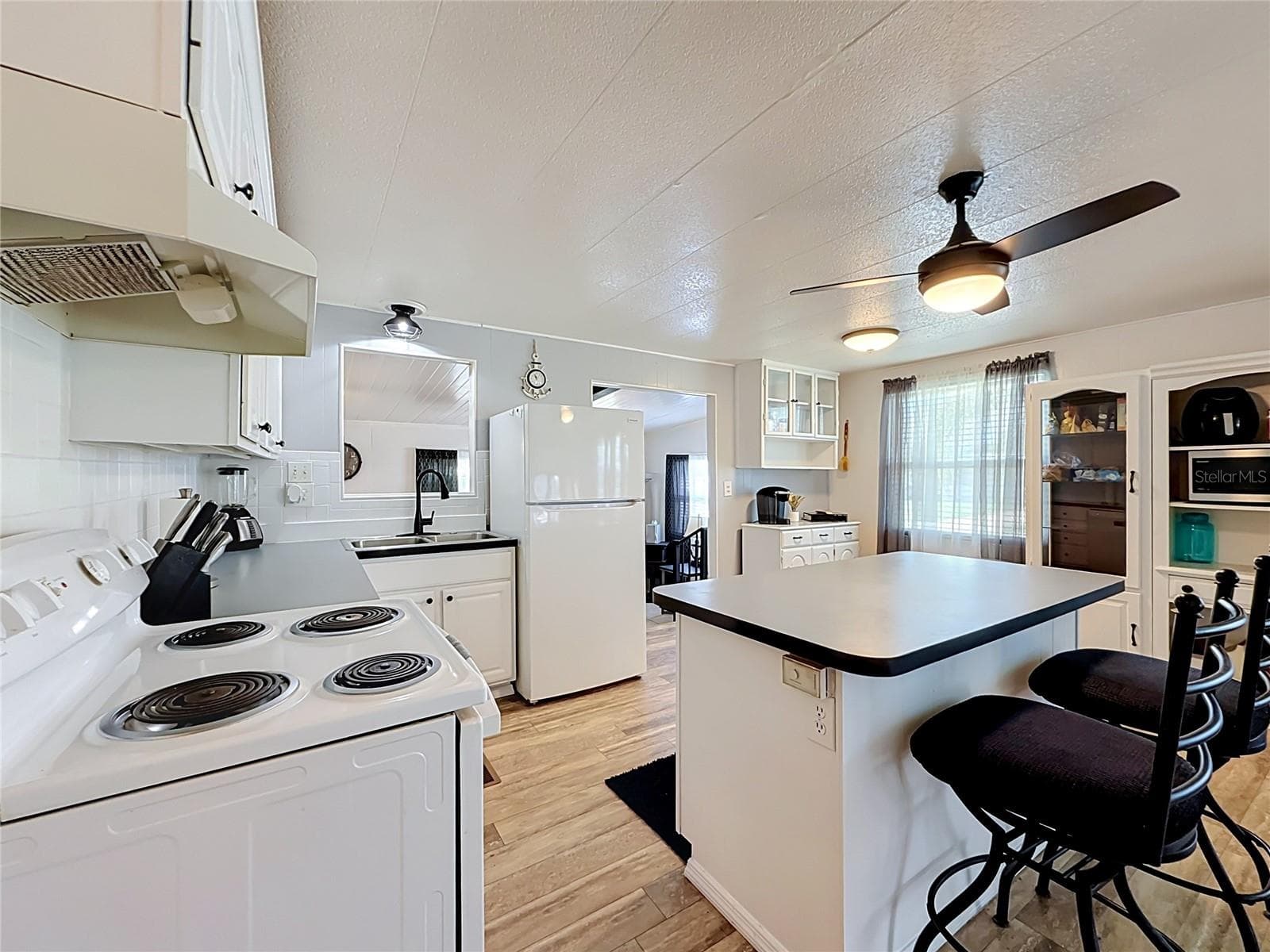 Kitchen - 1025 CAPELLA DR, TAVARES