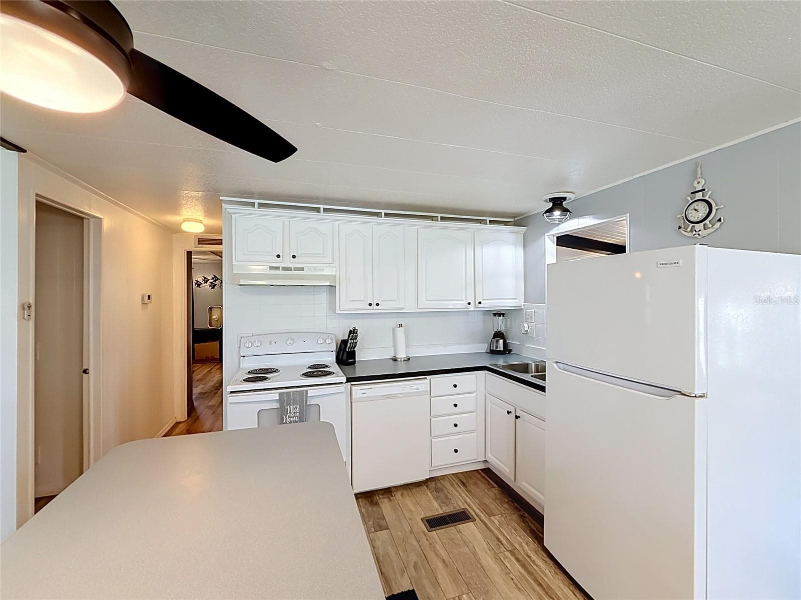 Kitchen - 1025 CAPELLA DR, TAVARES