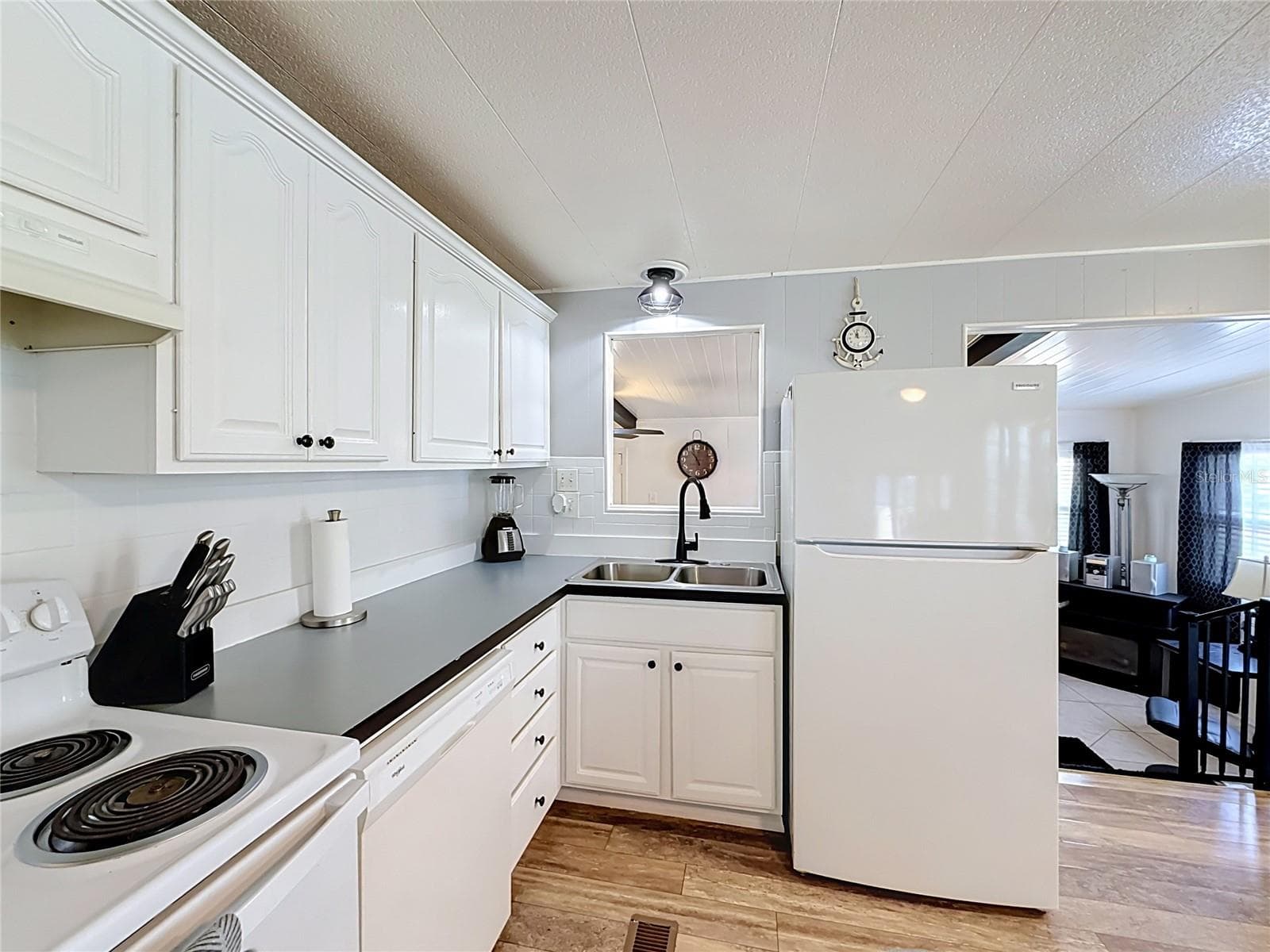 Open Kitchen - 1025 CAPELLA DR, TAVARES