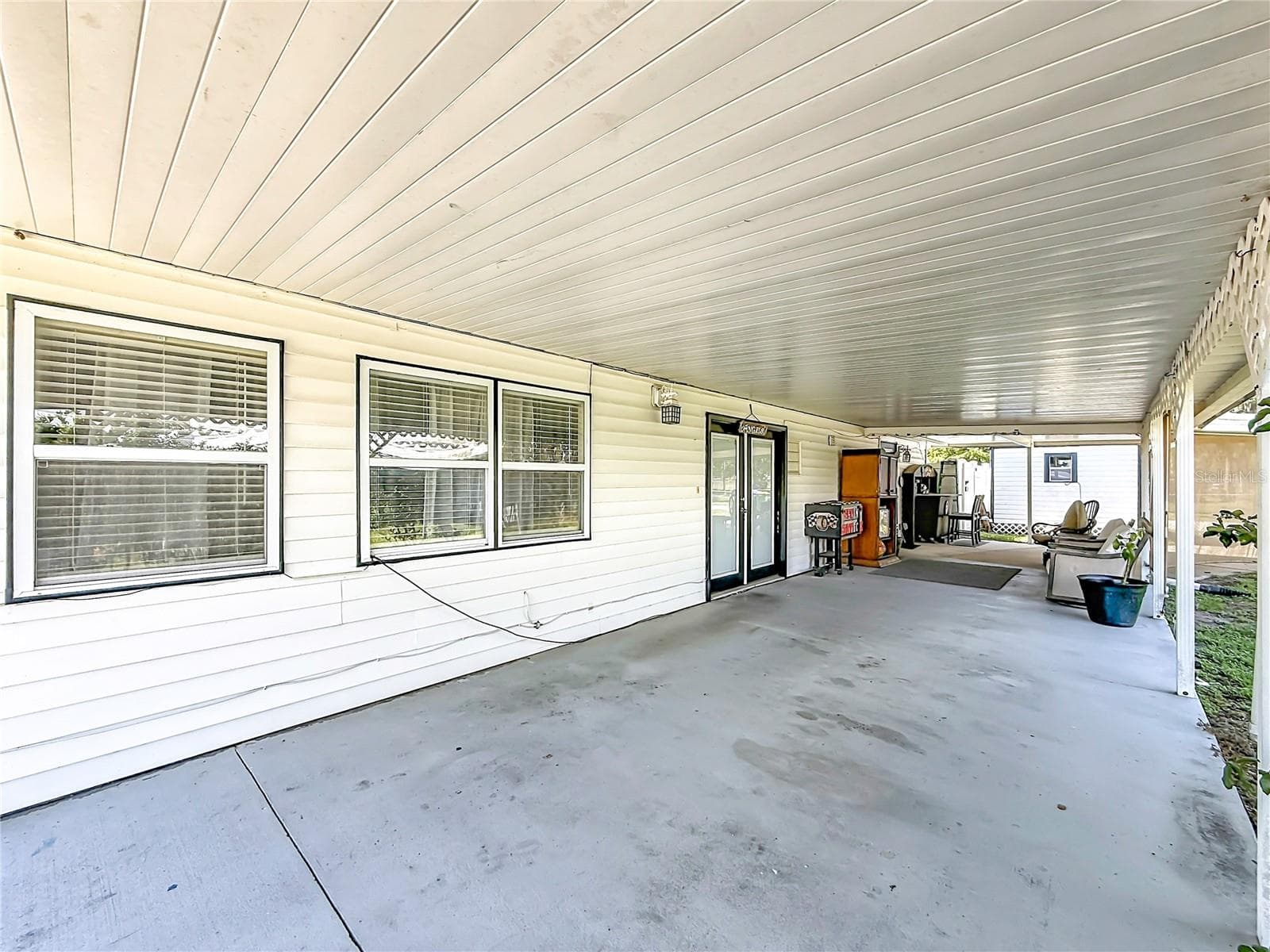 Florida Room - 1025 CAPELLA DR, TAVARES