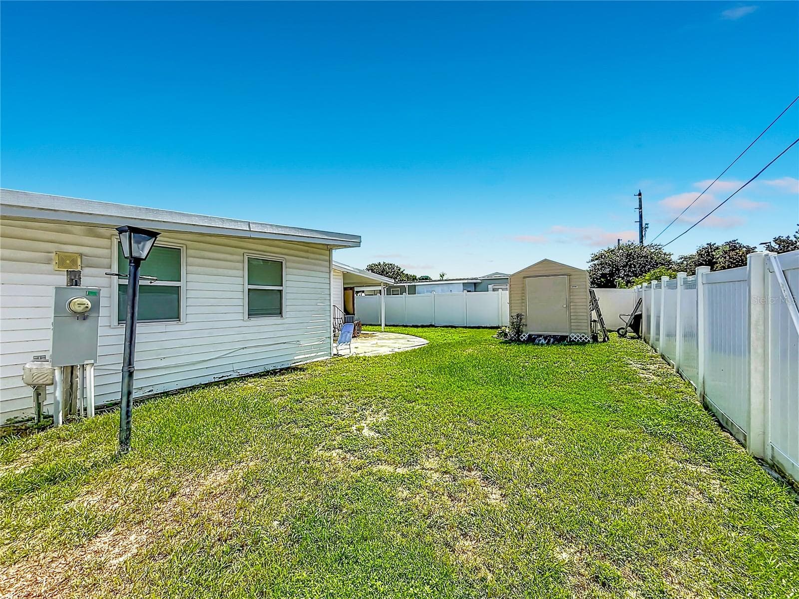 Yard - 1025 CAPELLA DR, TAVARES