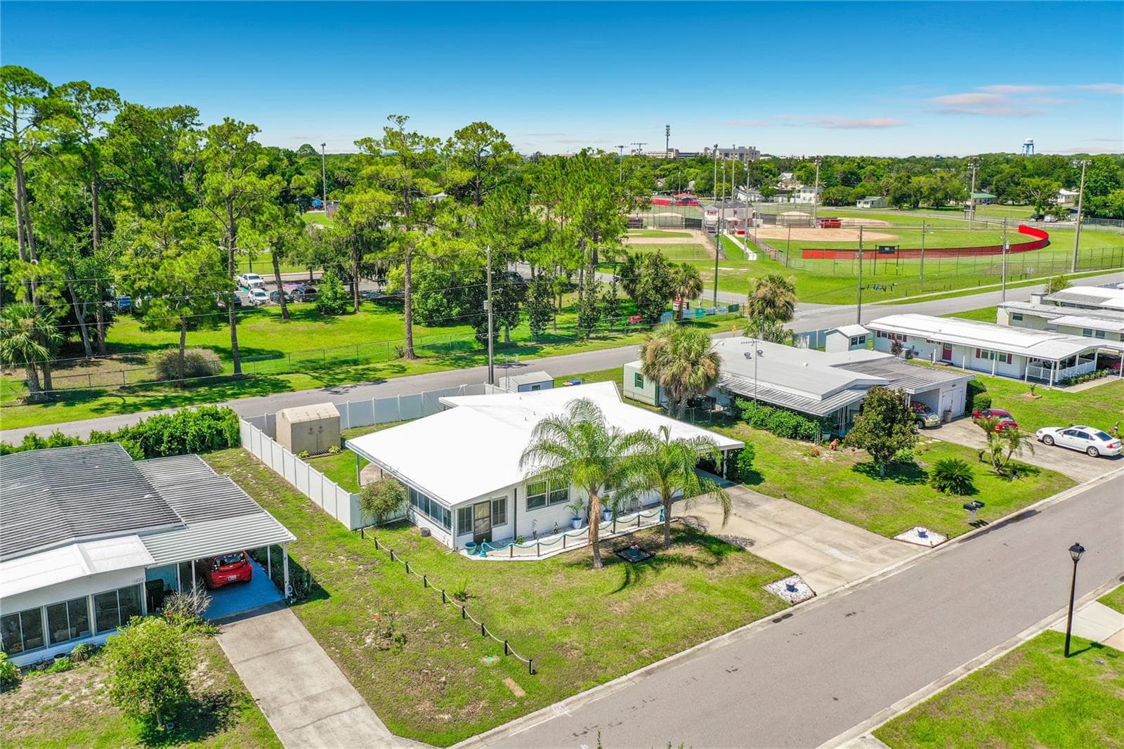 Overview of Home - 1025 CAPELLA DR, TAVARES