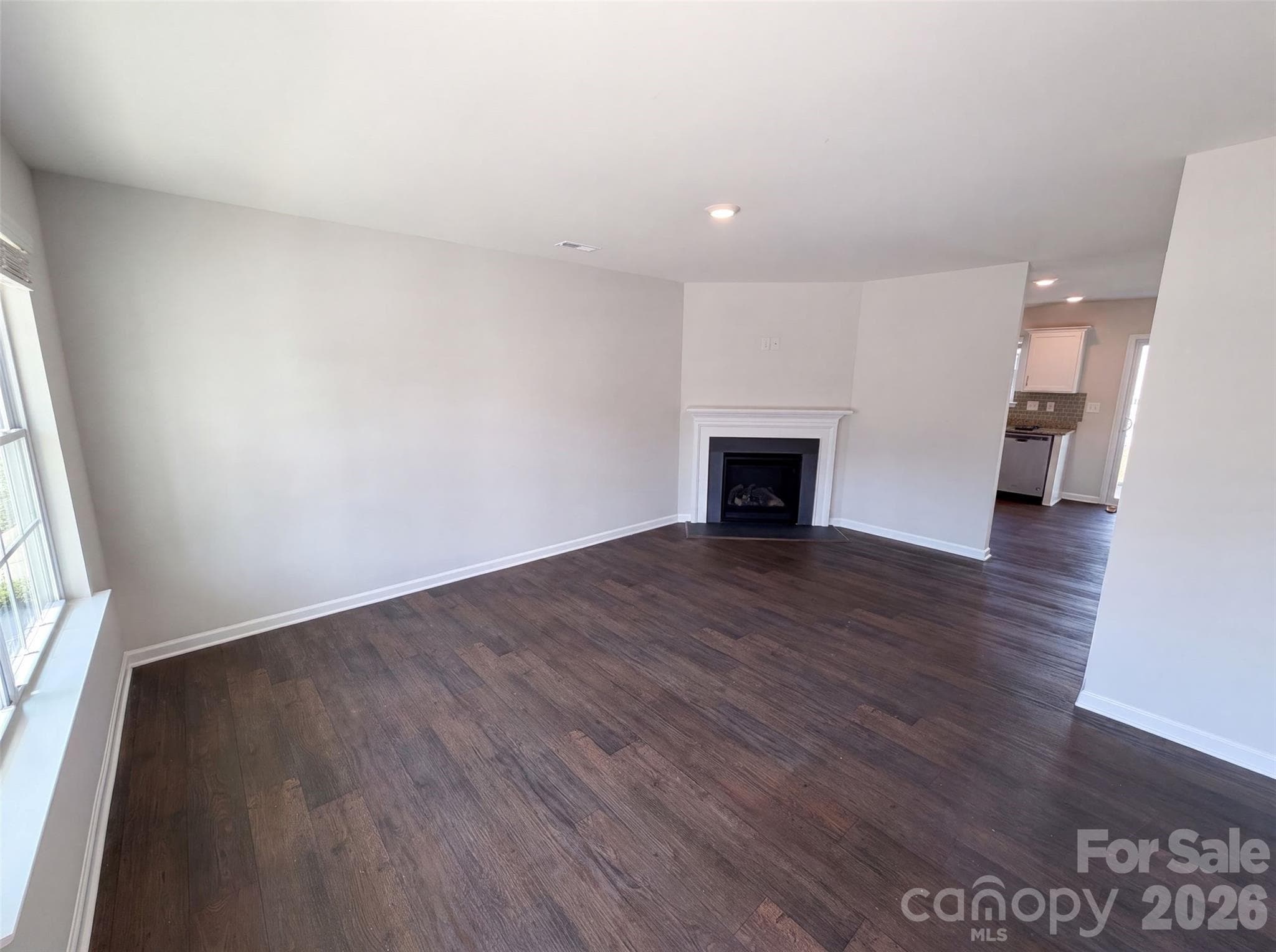 Single Family Residence at 7244 Finnigan Road, Charlotte, photo 3 of 21