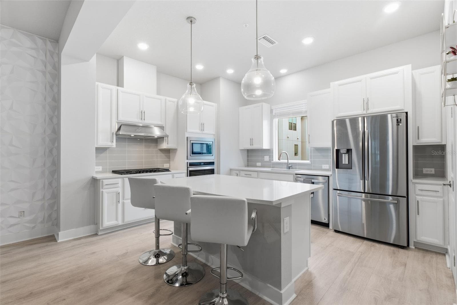 Townhouse at 2511 N GRADY AVE #23, TAMPA, photo 9 of 39