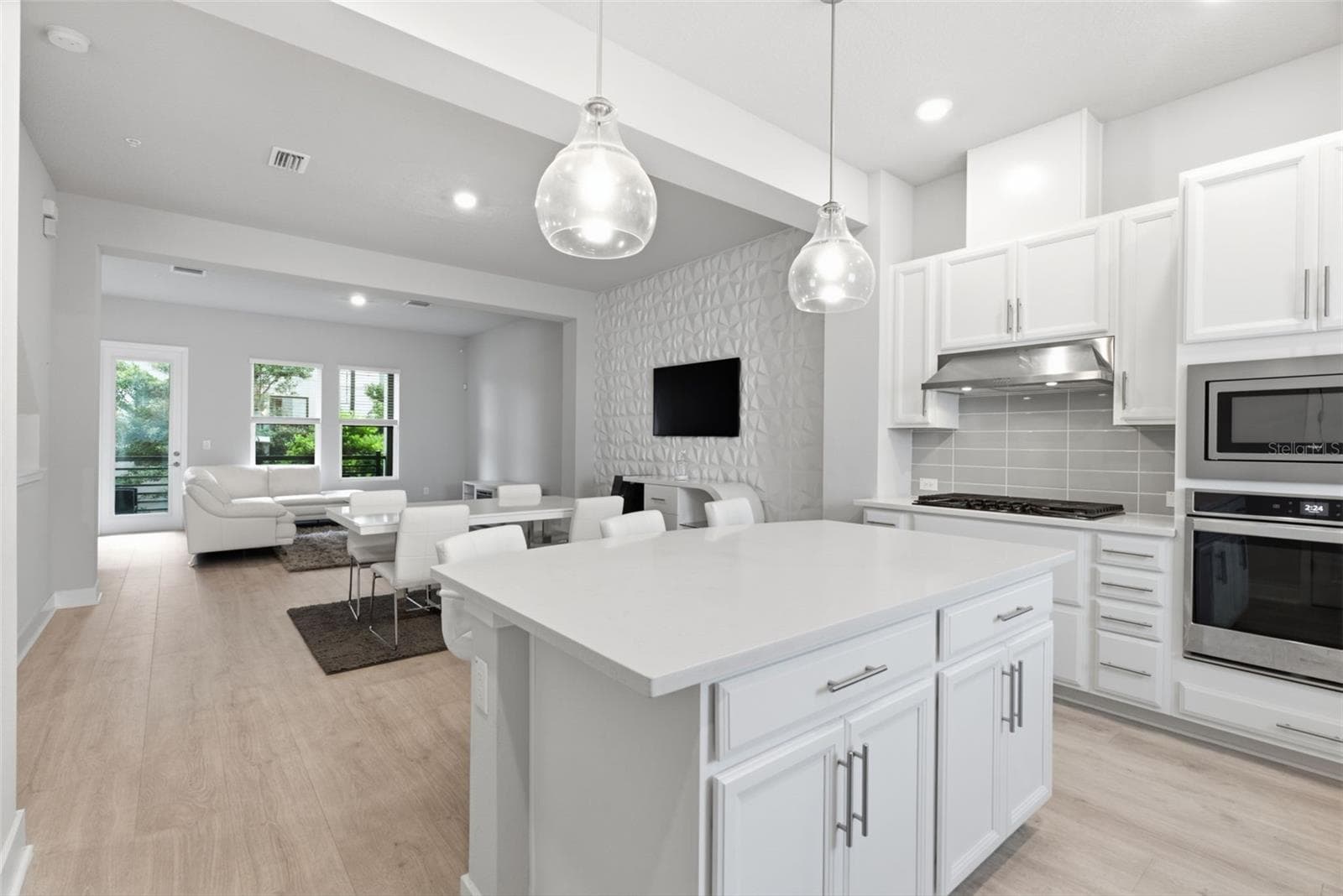Townhouse at 2511 N GRADY AVE #23, TAMPA, photo 13 of 39