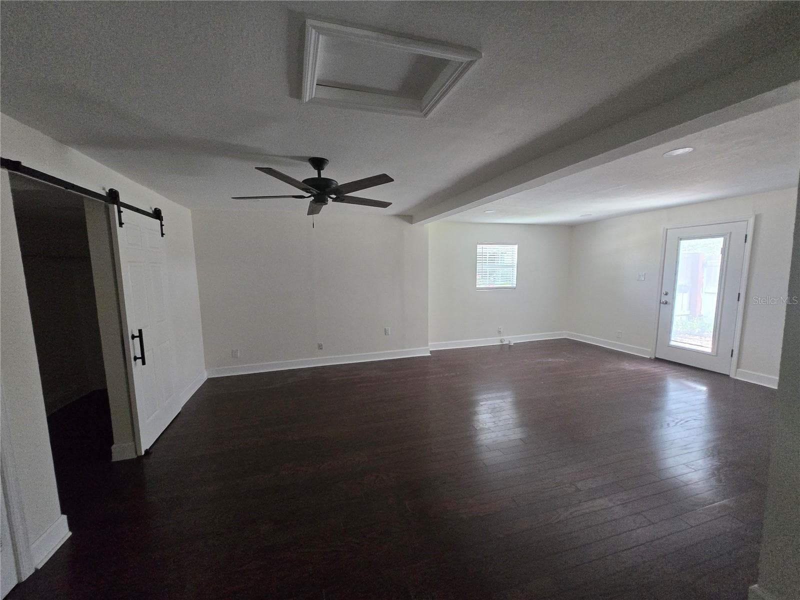 Single Family Residence at 300 E IDLEWILD AVE, TAMPA, photo 21 of 35