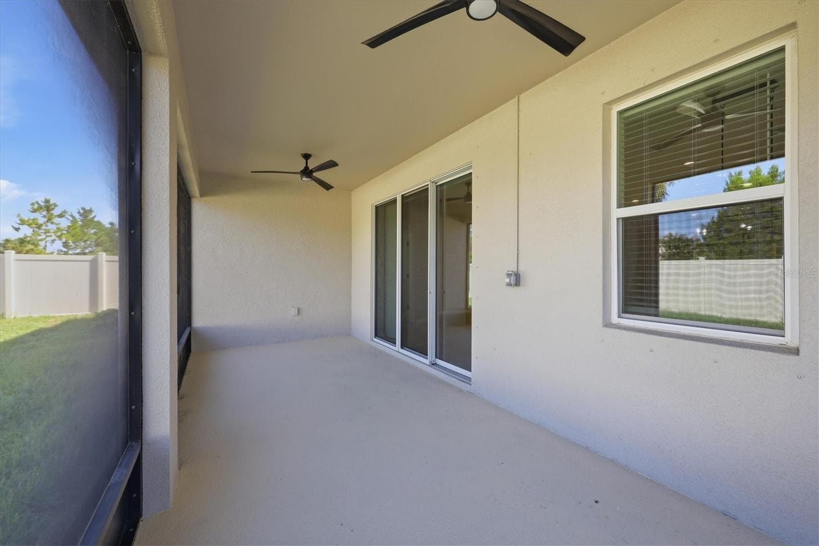 Screen Lanai - 12413 DORA TRL, PARRISH