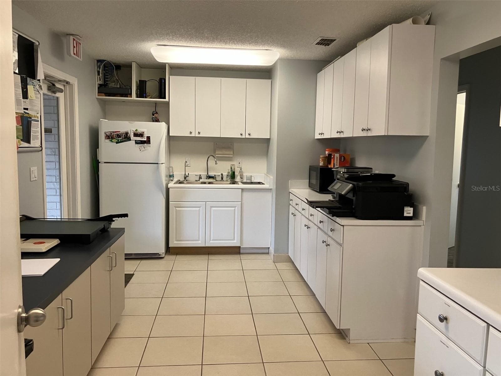Office at 4306 W KENSINGTON AVE, TAMPA, photo 8 of 17