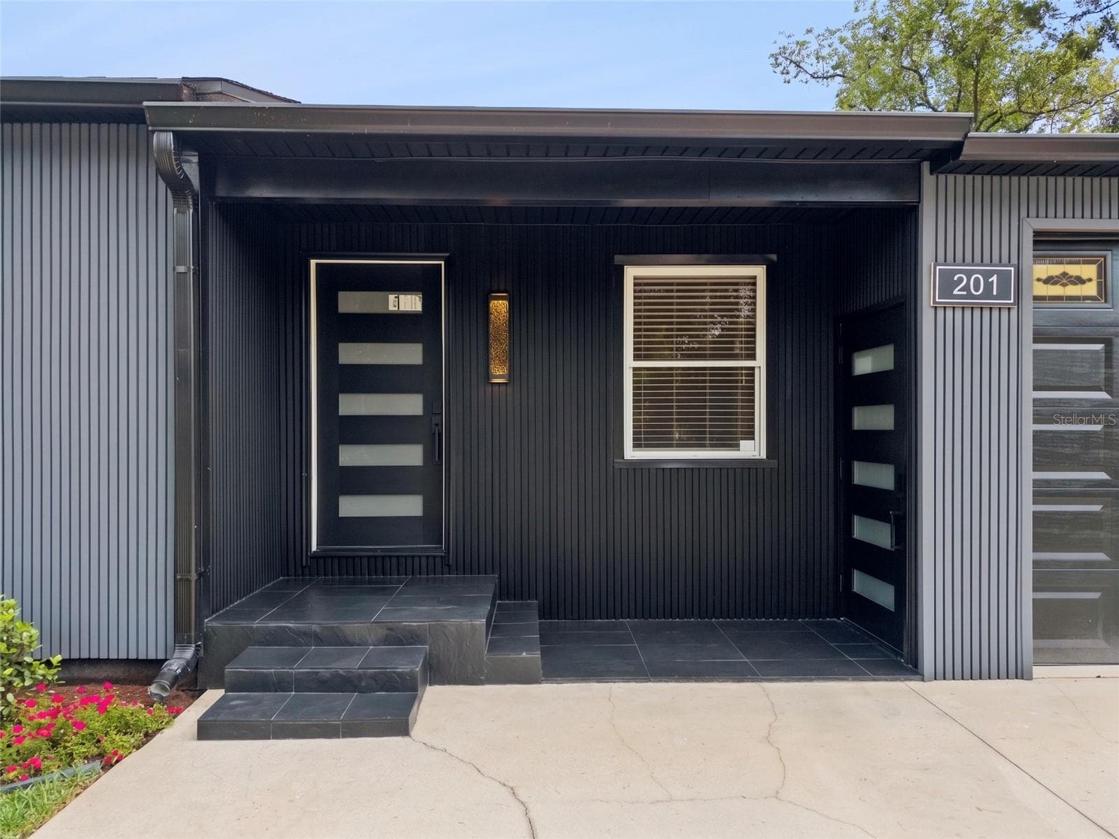Single Family Residence at 201 E MURIEL ST, ORLANDO, photo 3 of 28