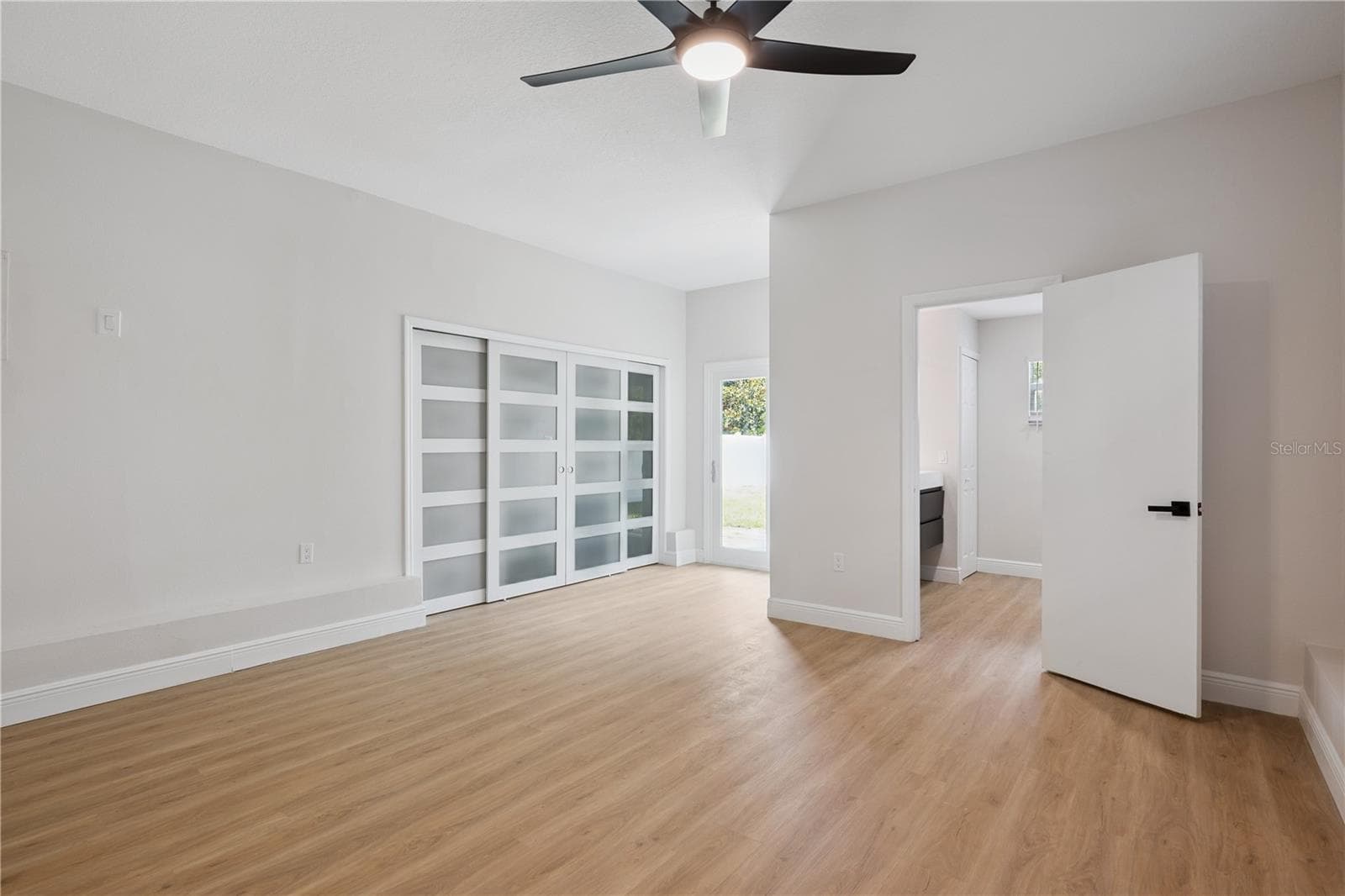 Single Family Residence at 201 E MURIEL ST, ORLANDO, photo 7 of 28