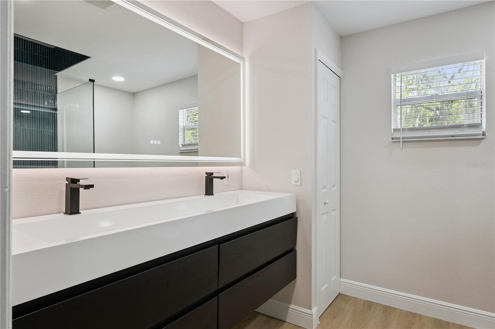 Single Family Residence at 201 E MURIEL ST, ORLANDO, photo 9 of 28