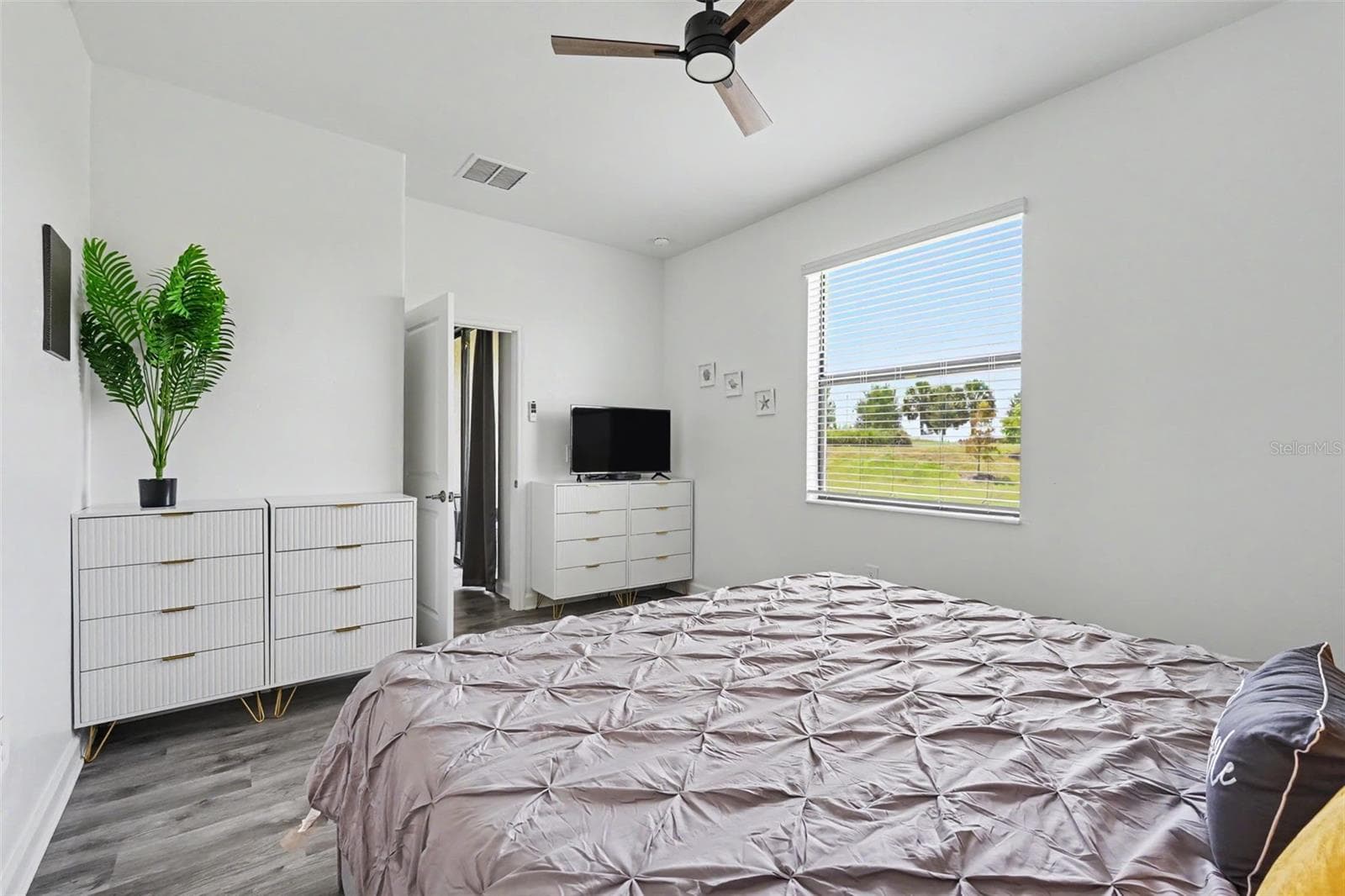 Villa at 15724 SUNNY DAY DR, BRADENTON, photo 12 of 27