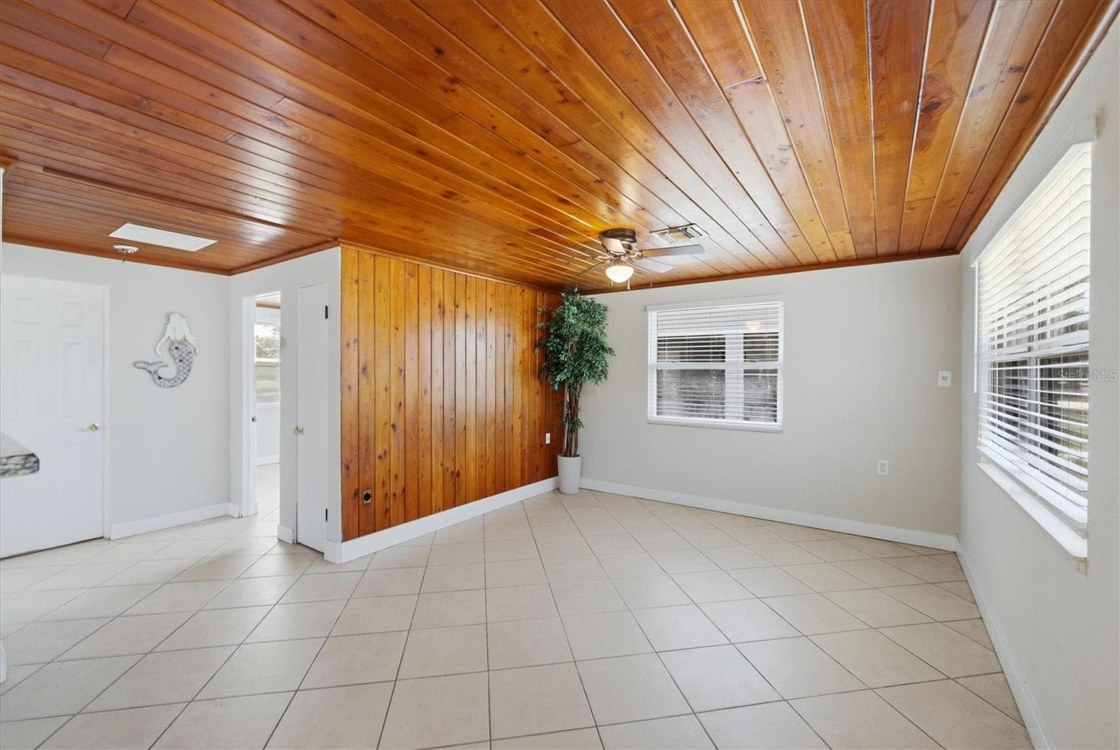 Single Family Residence at 155 MAGNOLIA AVE, ENGLEWOOD, photo 3 of 39