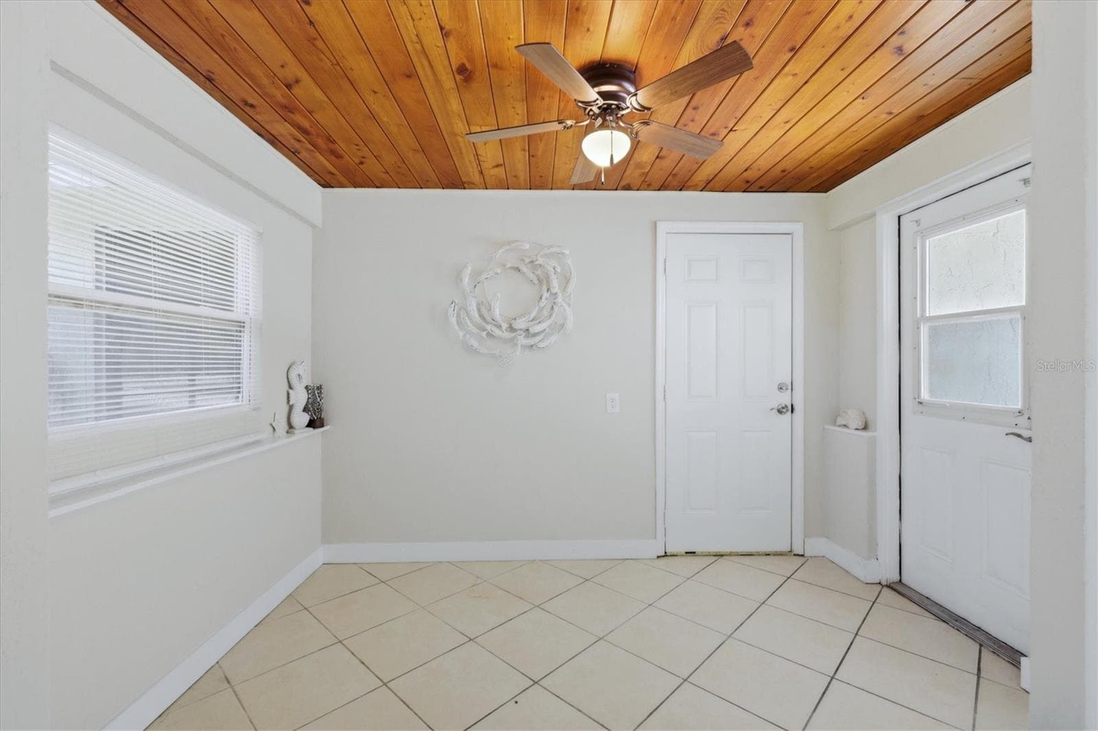 Single Family Residence at 155 MAGNOLIA AVE, ENGLEWOOD, photo 8 of 39