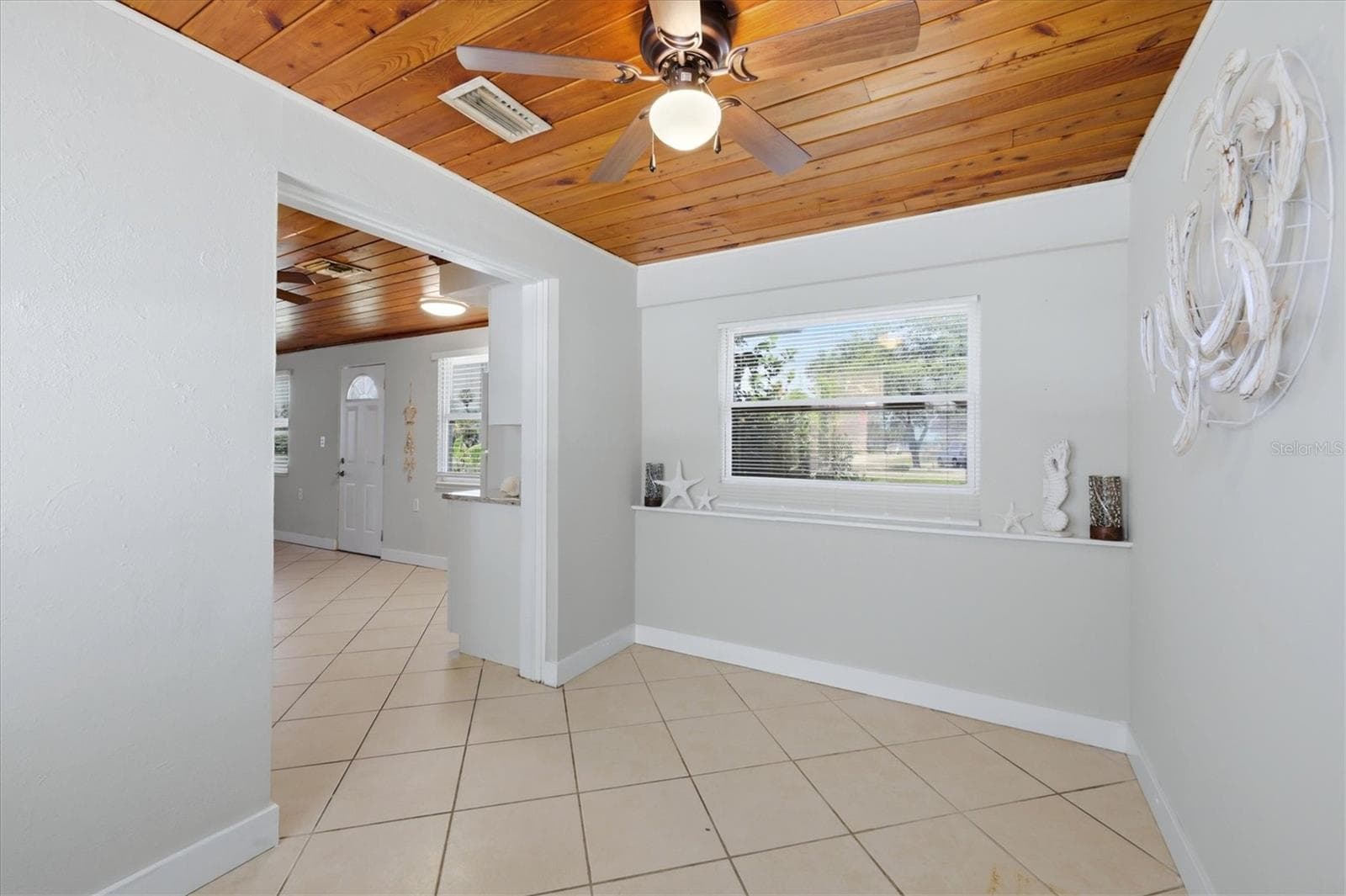 Single Family Residence at 155 MAGNOLIA AVE, ENGLEWOOD, photo 10 of 39