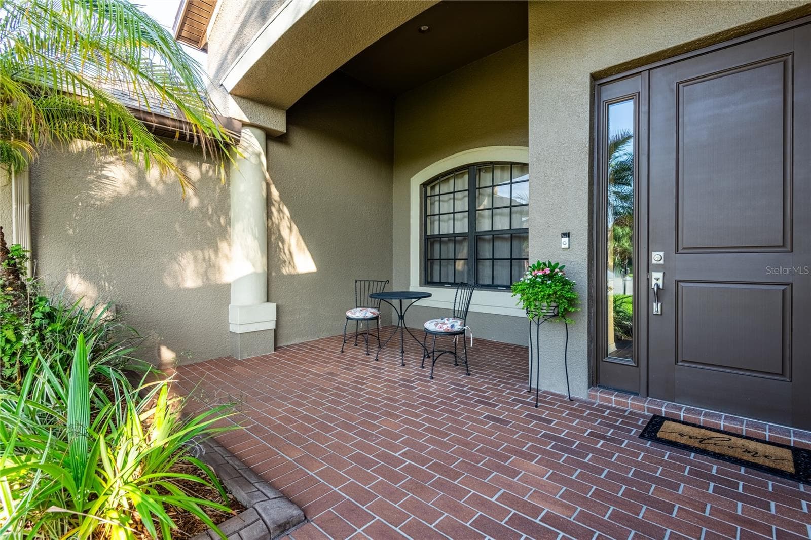 front porch area - 14815 NINEBARK CT, LAND O LAKES