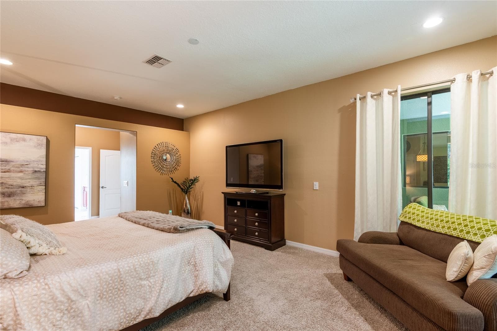 master bedroom downstairs - 14815 NINEBARK CT, LAND O LAKES