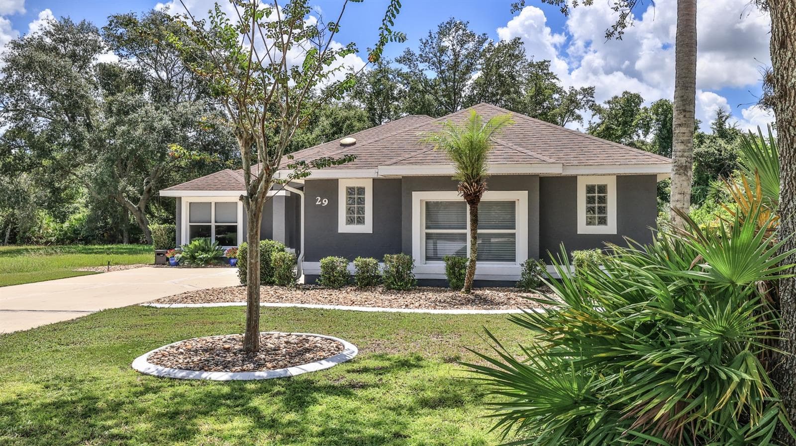 29 ACCLAIM AT LIONSPAW