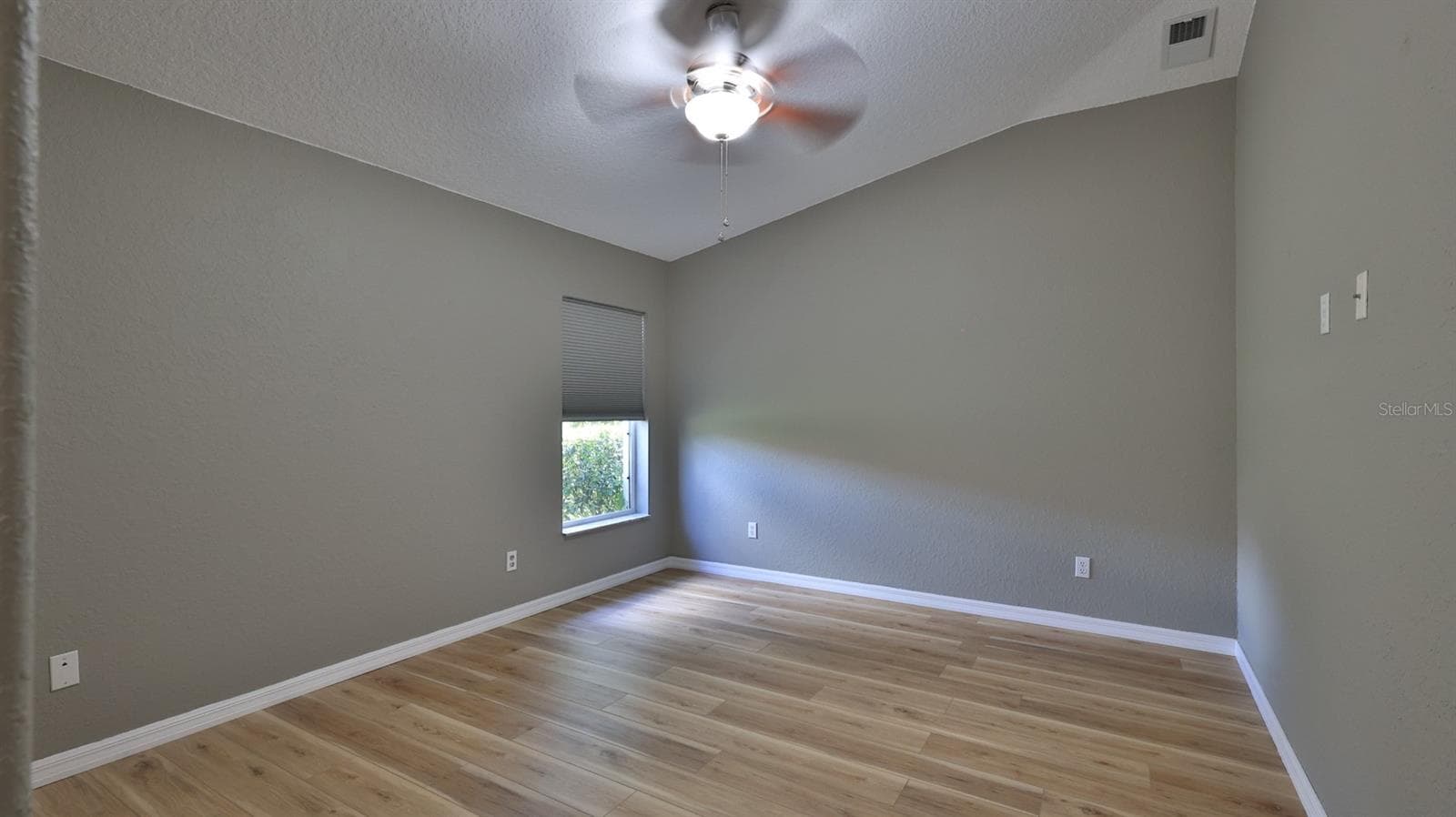 Single Family Residence at 29 ACCLAIM AT LIONSPAW, DAYTONA BEACH, photo 22 of 45
