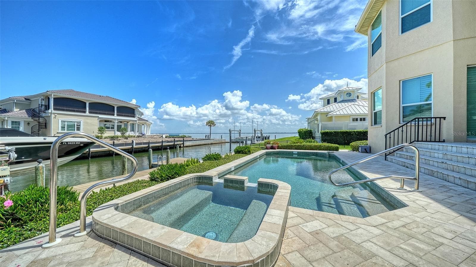 DEEDED BEACH ACCESS - 657 HALYARD LN, LONGBOAT KEY