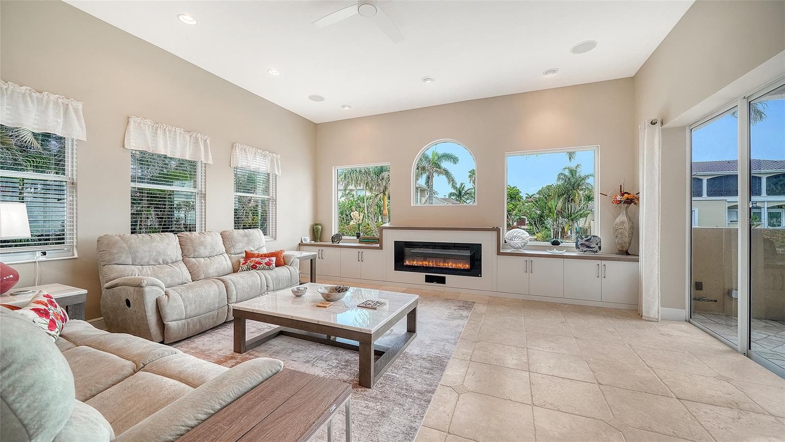 Single Family Residence at 657 HALYARD LN, LONGBOAT KEY, photo 9 of 35