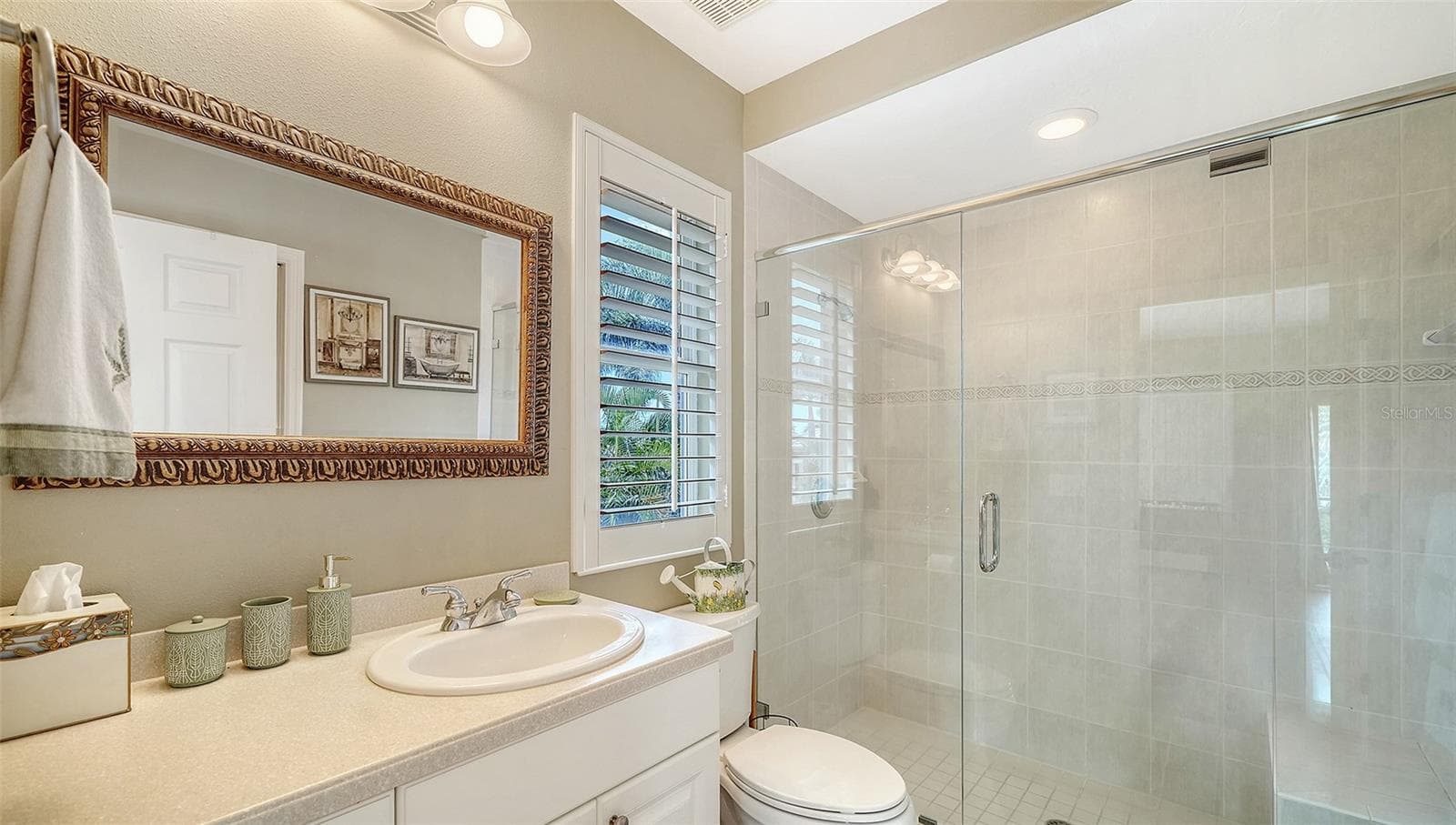 Single Family Residence at 657 HALYARD LN, LONGBOAT KEY, photo 16 of 35