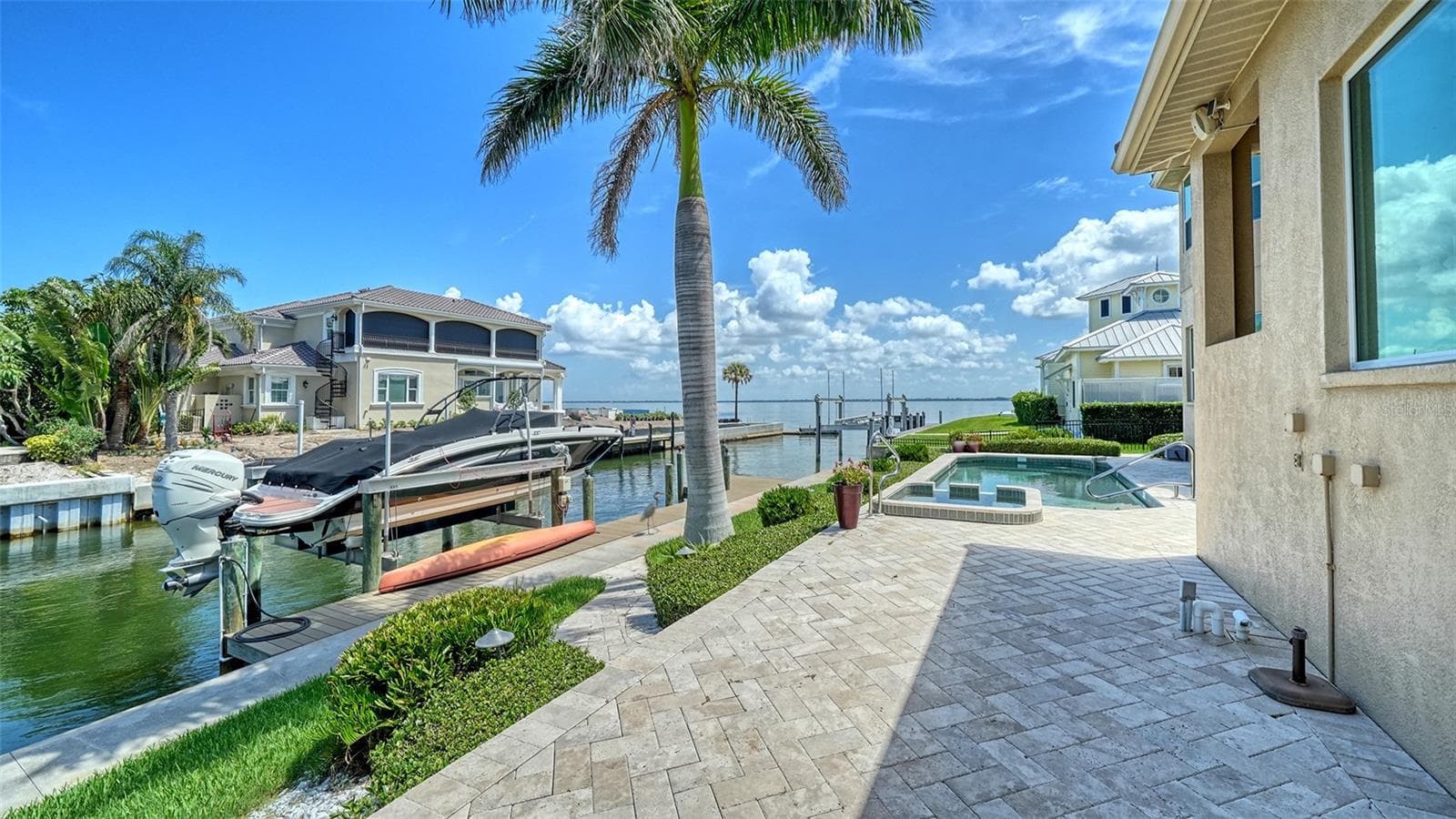 DEEDED BEACH ACCESS - 657 HALYARD LN, LONGBOAT KEY