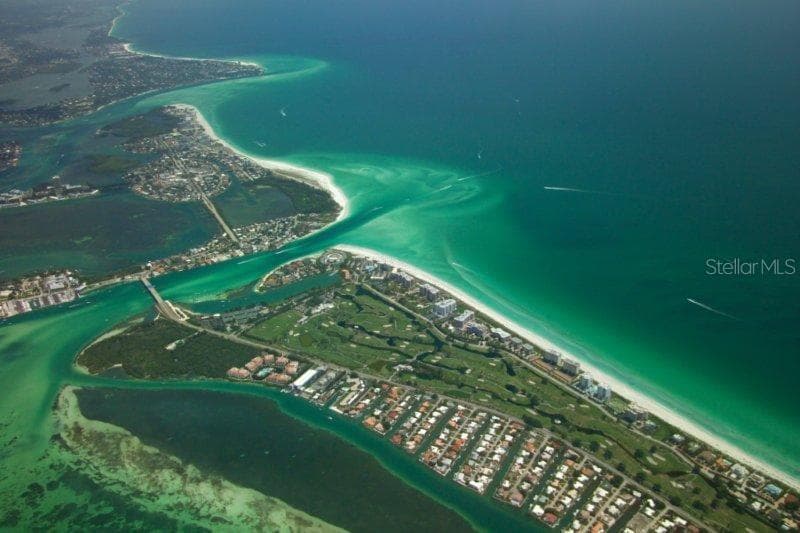 Single Family Residence at 657 HALYARD LN, LONGBOAT KEY, photo 33 of 35