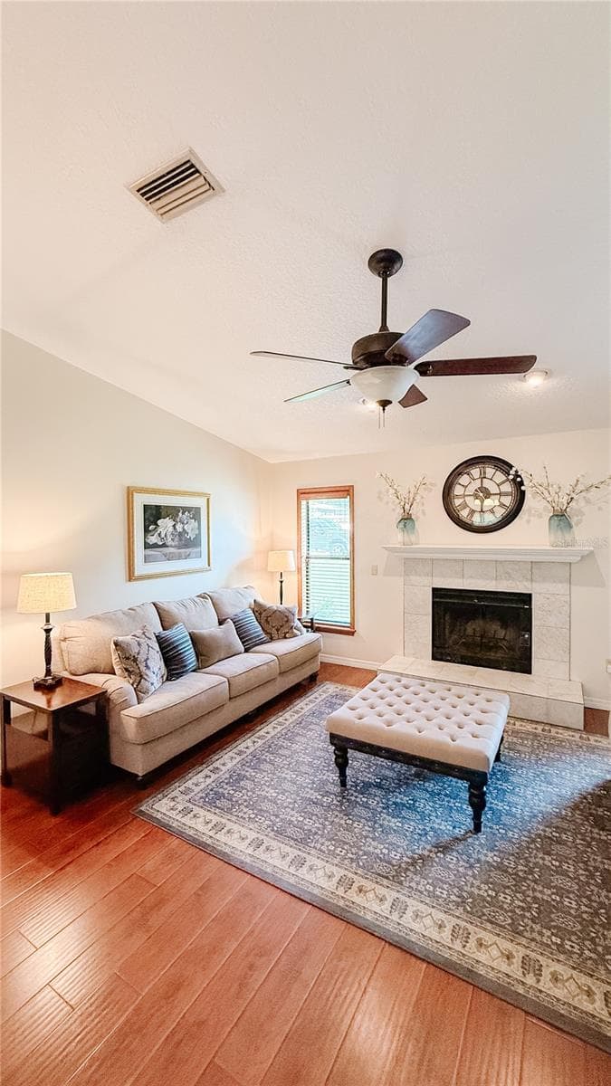 Single Family Residence at 898 CRITTENDEN AVE, ORANGE CITY, photo 12 of 43