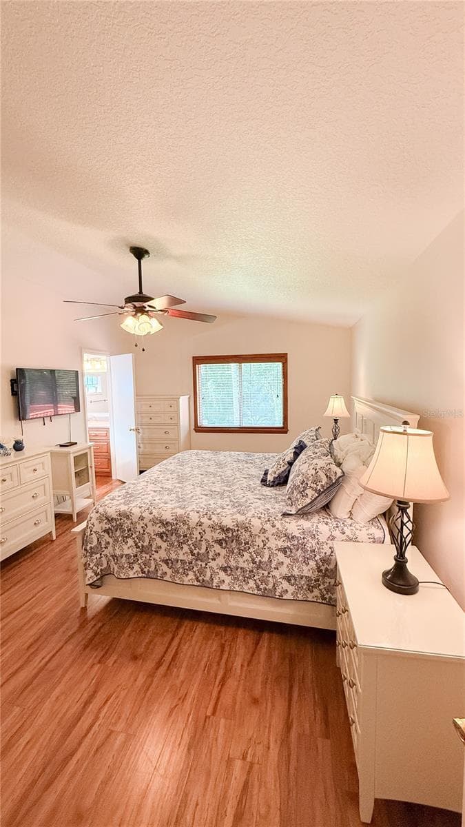 Single Family Residence at 898 CRITTENDEN AVE, ORANGE CITY, photo 4 of 43