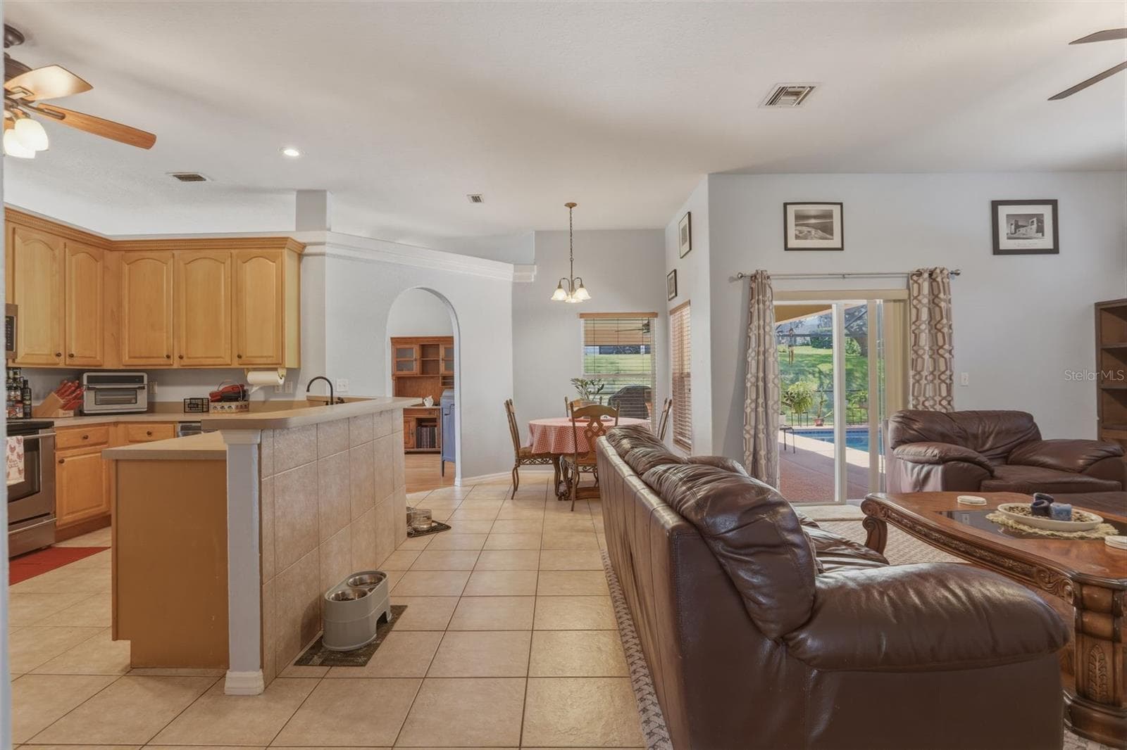 Single Family Residence at 11340 ALAMEDA SANDRA DR, CLERMONT, photo 11 of 54