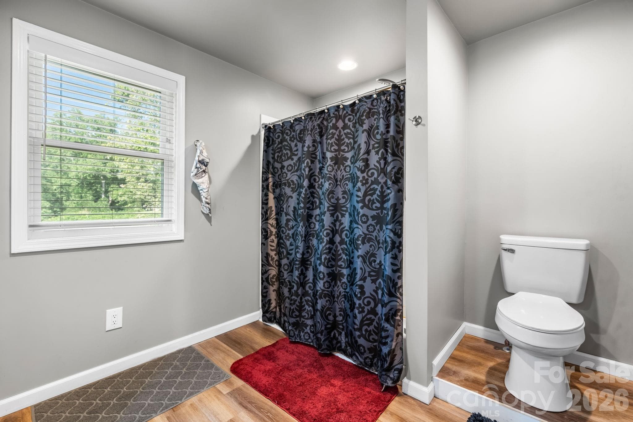 Single Family Residence at 422 Arlington Circle NW, Lenoir, photo 12 of 23