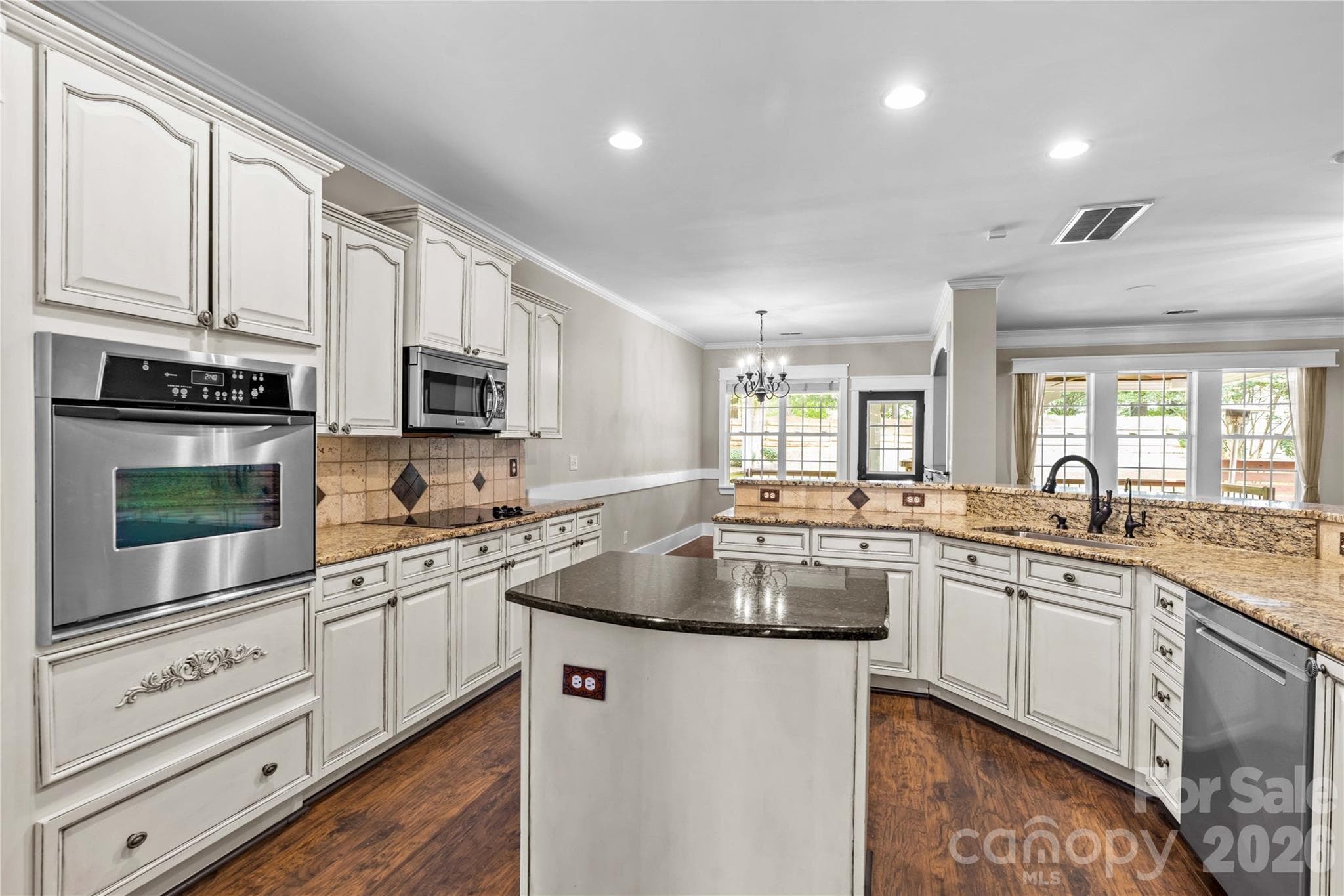 Single Family Residence at 119 Middleton Place, Mooresville, photo 11 of 45