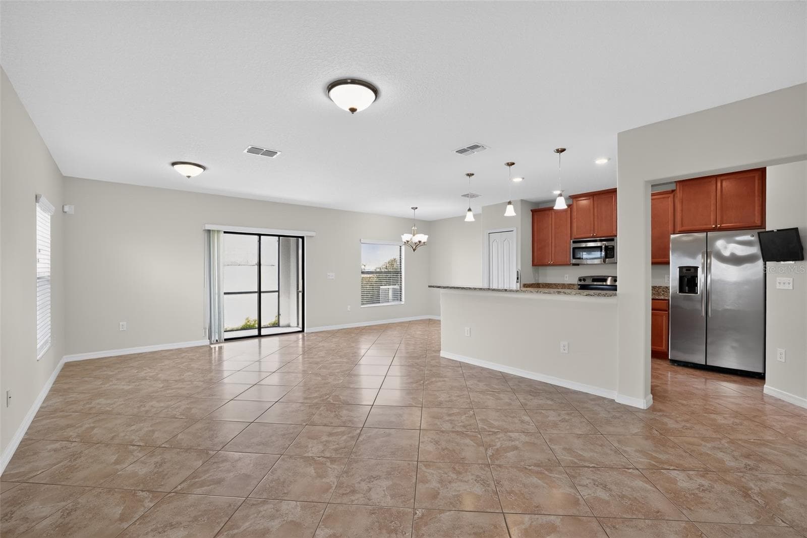 Single Family Residence at 10105 NEWMINSTER LOOP, RUSKIN, photo 4 of 15