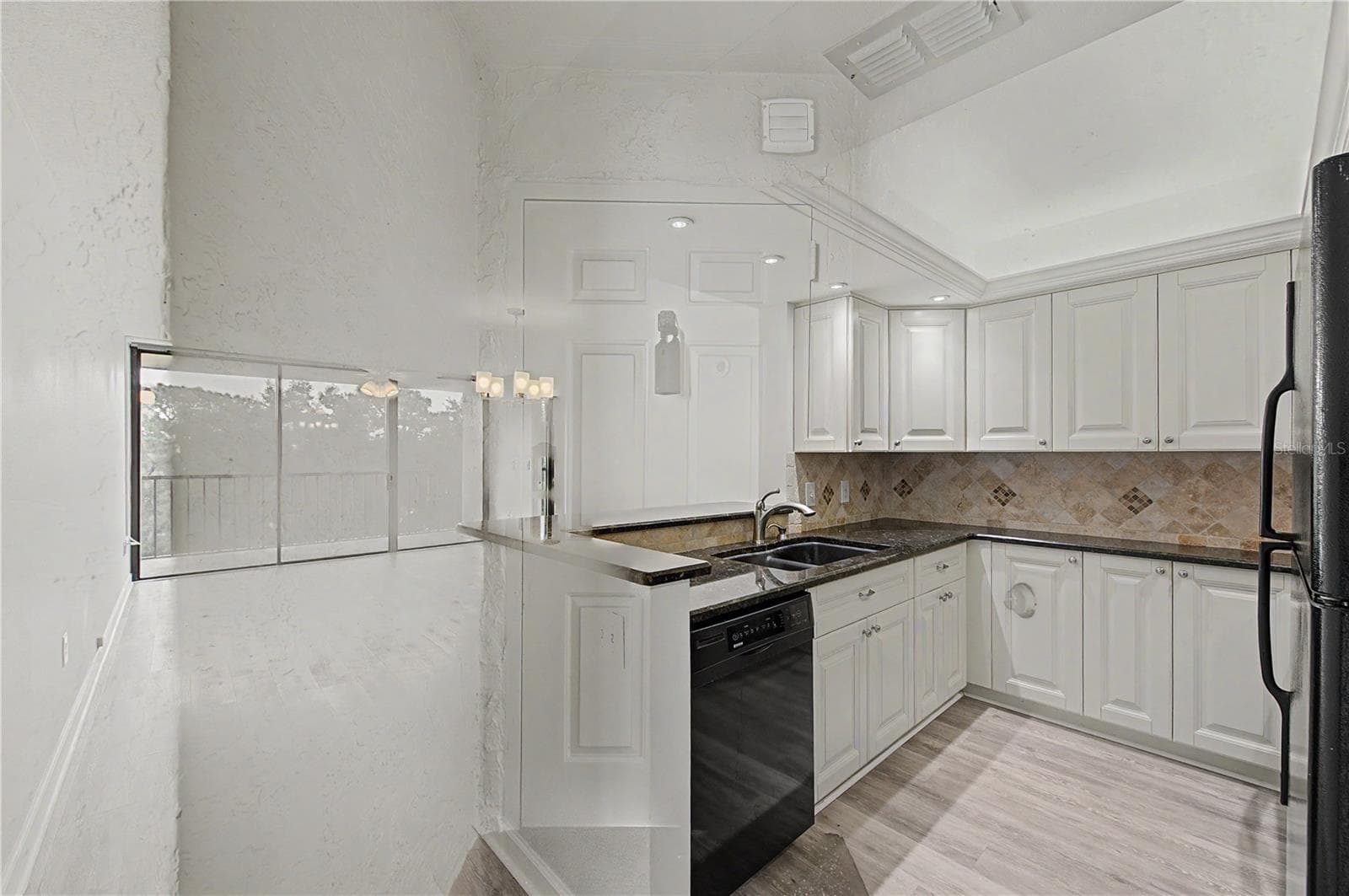 Condominium at 800 COVE CAY DR #5G, CLEARWATER, photo 9 of 59