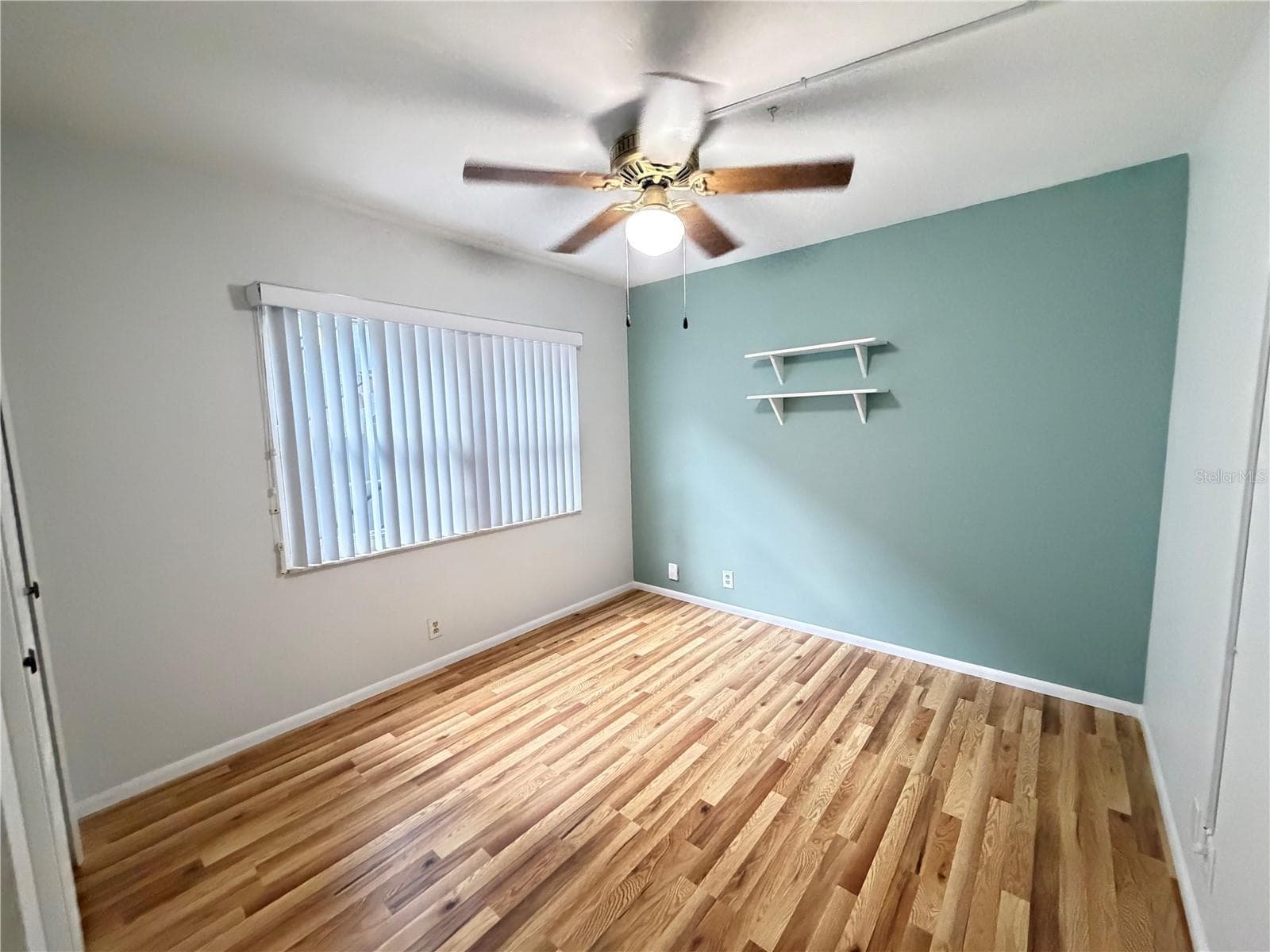 bedroom 2 - 333 LAKE HOWARD DR NW #211B, WINTER HAVEN