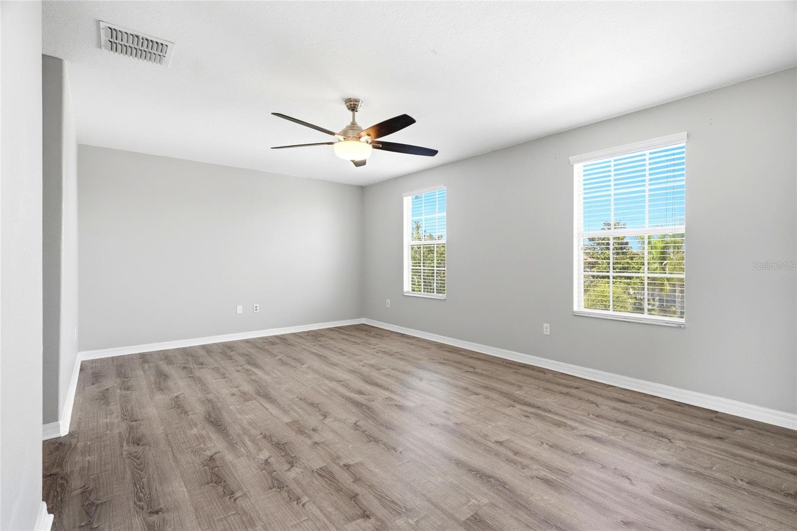 Single Family Residence at 909 MEADOW GLADE DR, RUSKIN, photo 31 of 66