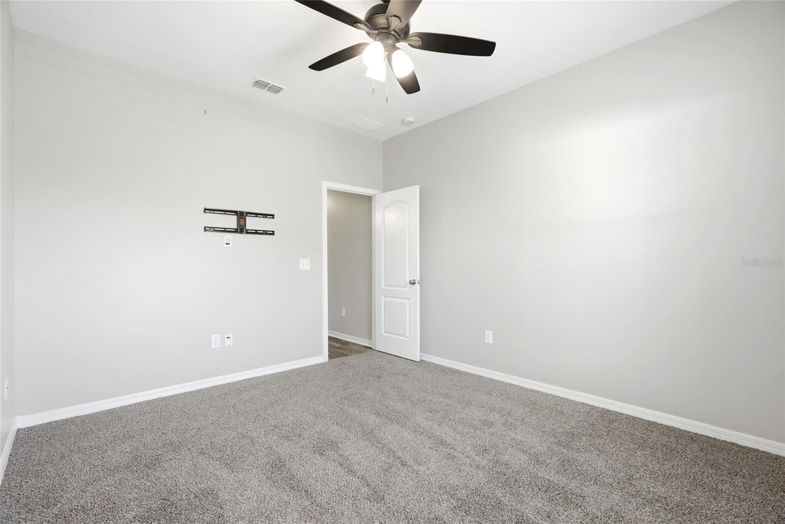Single Family Residence at 909 MEADOW GLADE DR, RUSKIN, photo 43 of 66