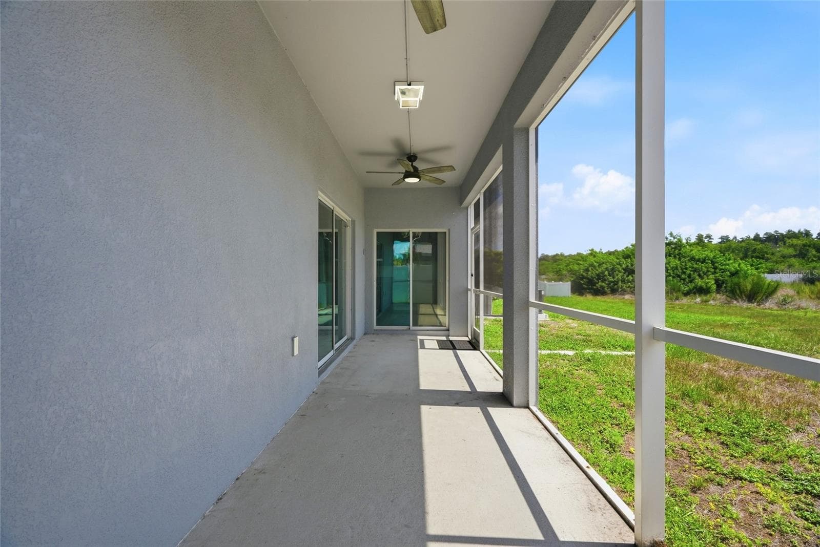 Single Family Residence at 909 MEADOW GLADE DR, RUSKIN, photo 47 of 66