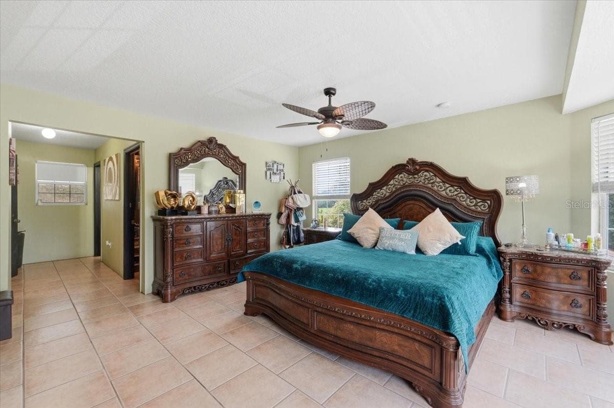 Master Bed - 14445 COMMONWEALTH AVE N, POLK CITY