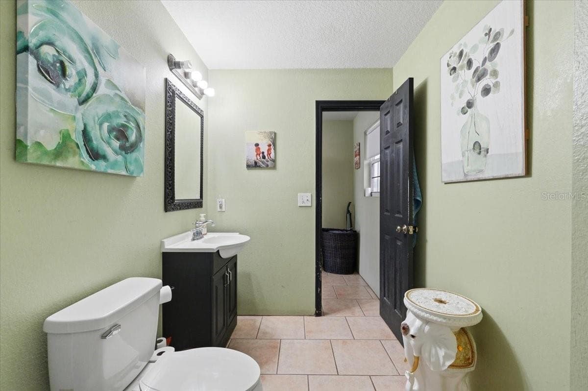 Master bathroom - 14445 COMMONWEALTH AVE N, POLK CITY