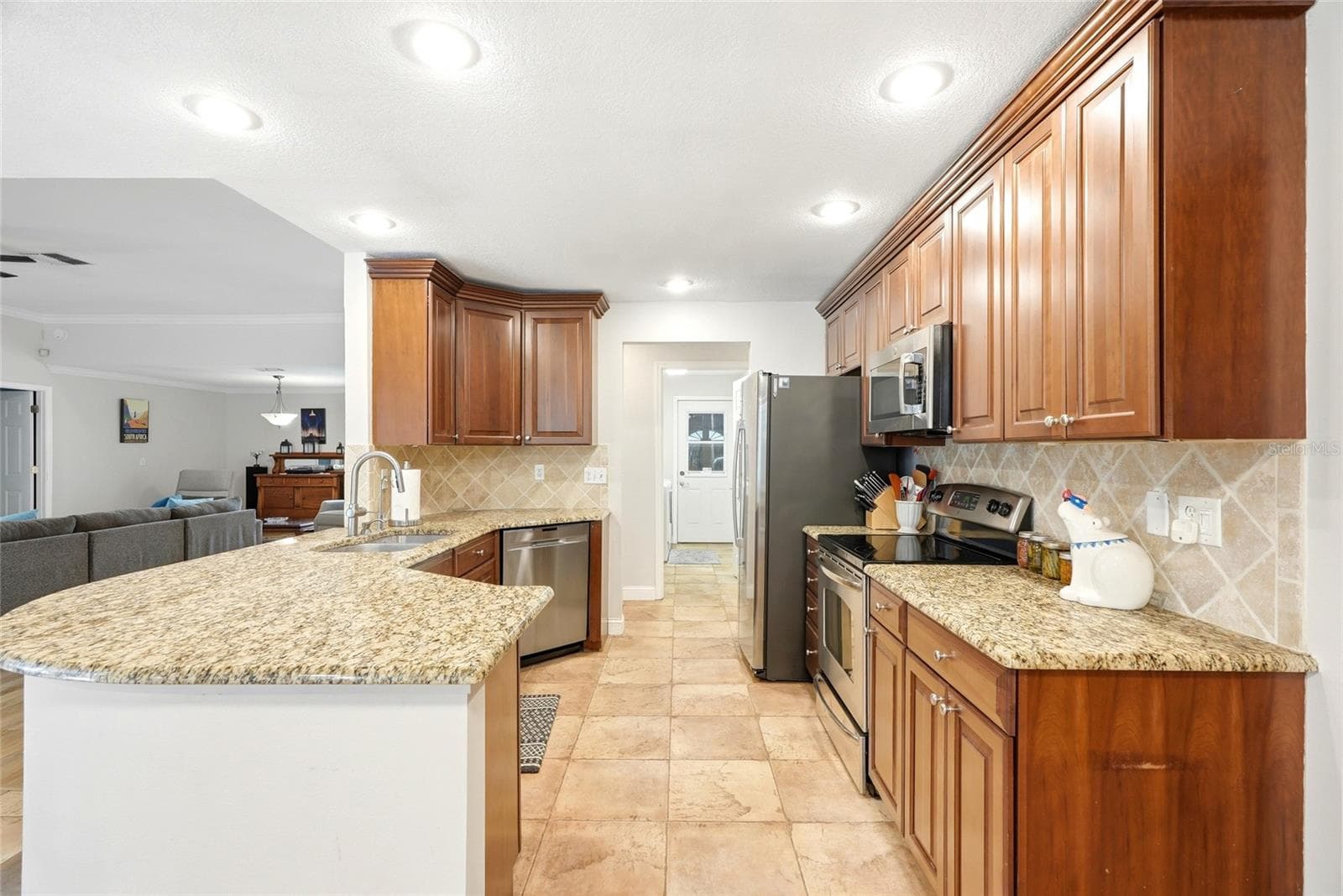 Kitchen - 4733 LAKE VALENCIA BLVD W, PALM HARBOR