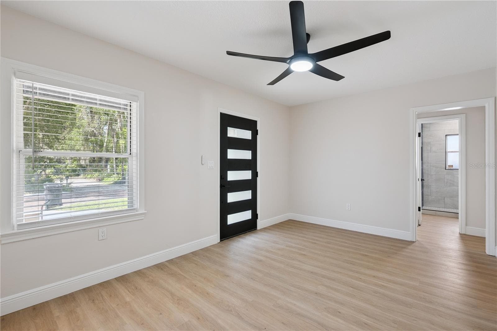 Duplex at 201 E MURIEL ST, ORLANDO, photo 11 of 28