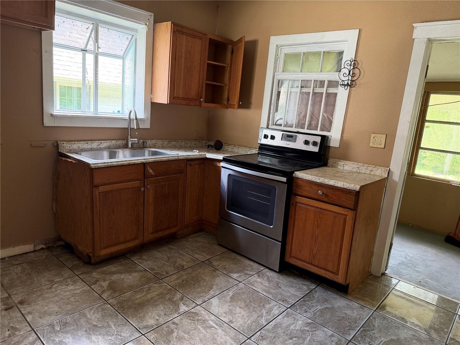 Single Family Residence at 444 AVENUE B NE, WINTER HAVEN, photo 4 of 15