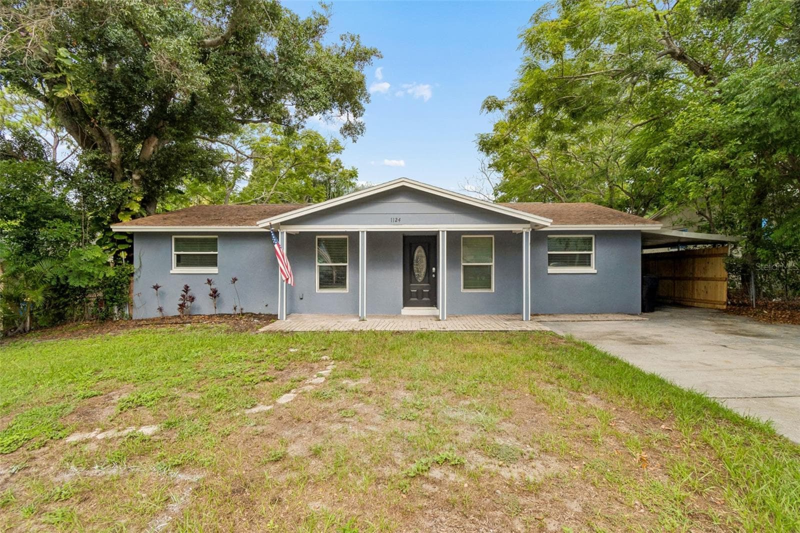 Single Family Residence at 1124 JADEWOOD AVE, CLEARWATER, photo 2 of 45