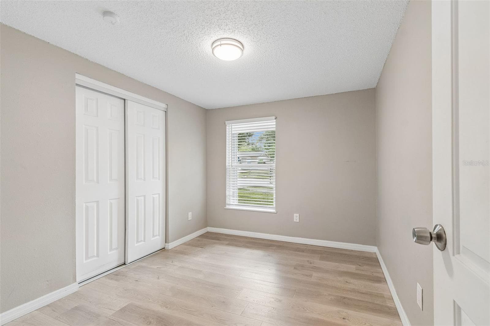 Single Family Residence at 1124 JADEWOOD AVE, CLEARWATER, photo 19 of 45