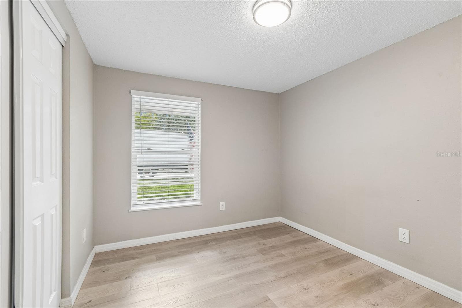 Single Family Residence at 1124 JADEWOOD AVE, CLEARWATER, photo 20 of 45
