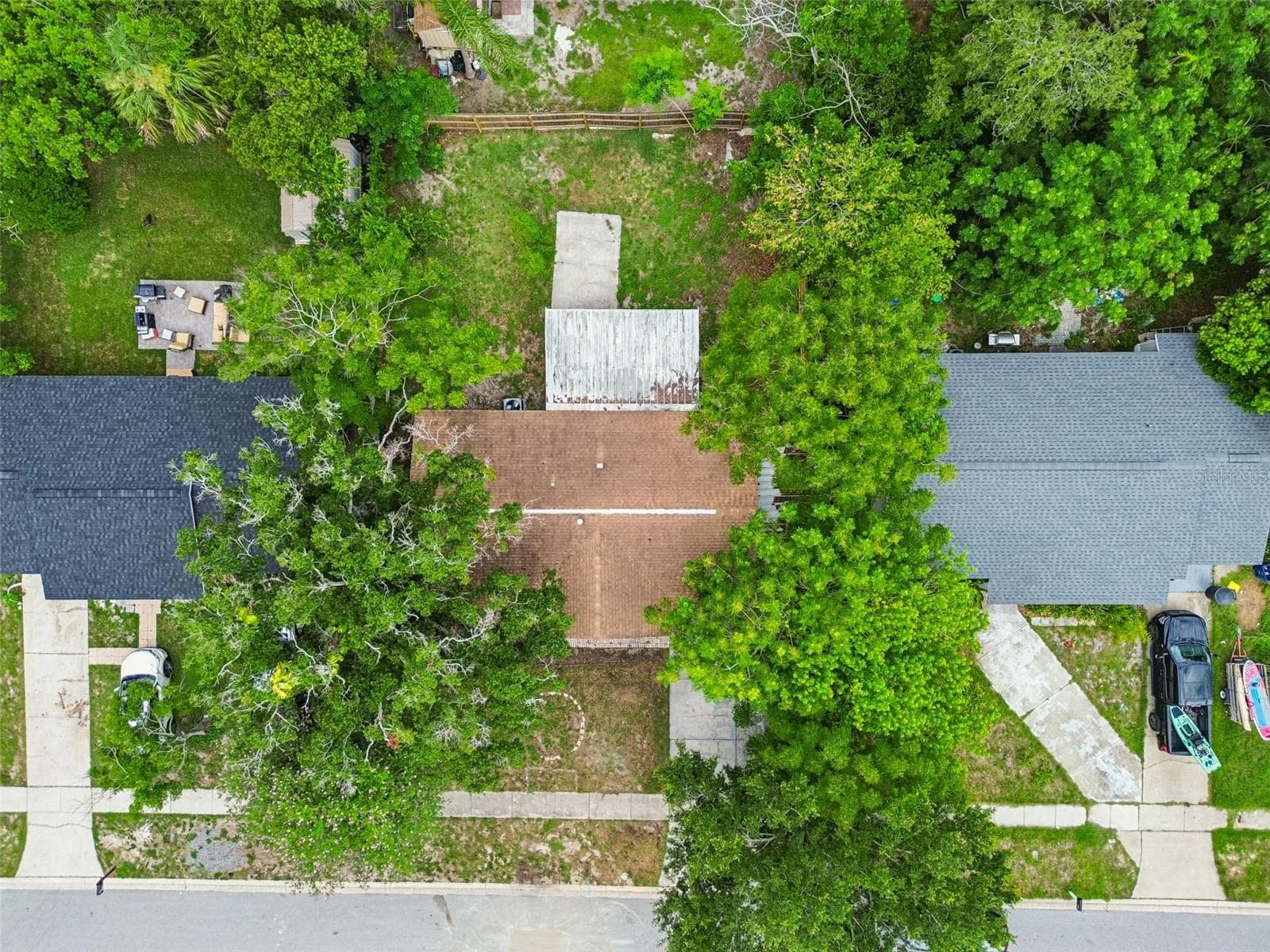 Single Family Residence at 1124 JADEWOOD AVE, CLEARWATER, photo 44 of 45