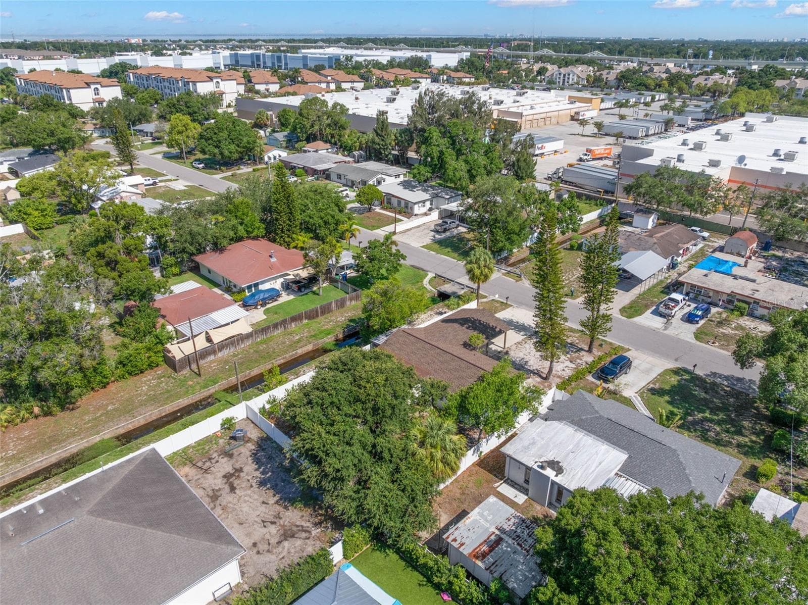 Single Family Residence at 3816 W PAXTON AVE, TAMPA, photo 36 of 45
