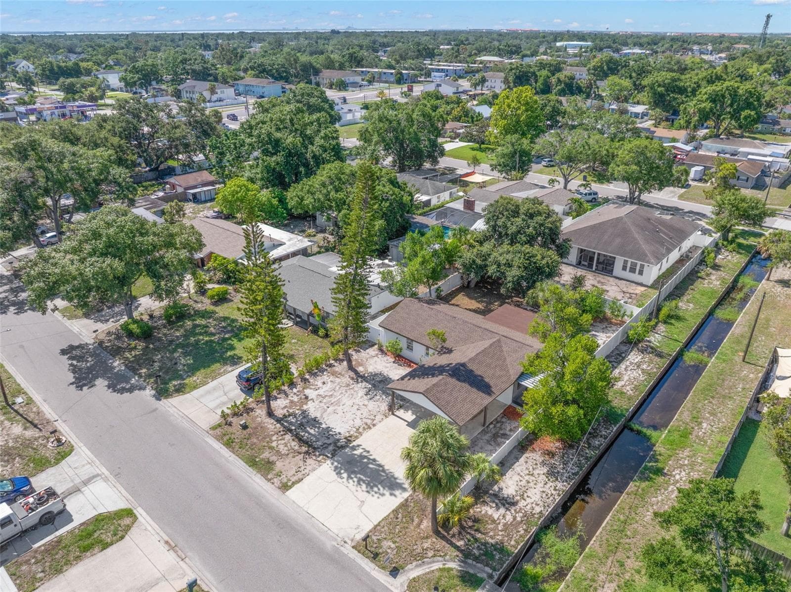 Single Family Residence at 3816 W PAXTON AVE, TAMPA, photo 37 of 45